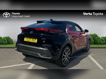 Toyota C-HR feature image 2