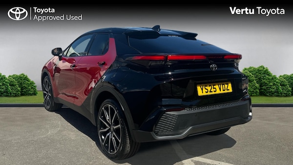 Used Toyota C-HR 2025 for sale - 76343909: Photo 4