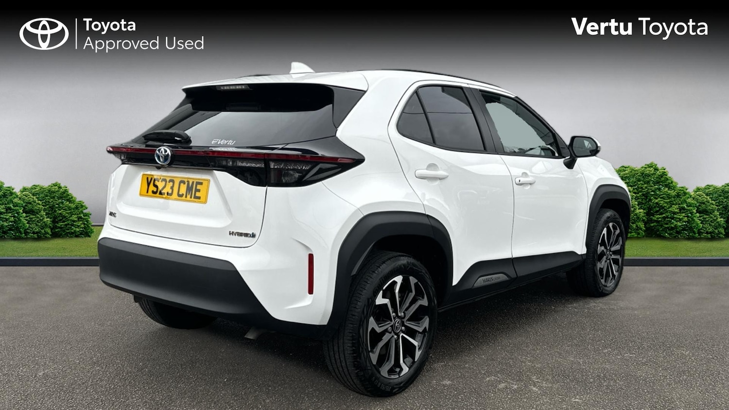 Used Toyota Yaris Cross 2023 for sale - 76117300: Photo 2
