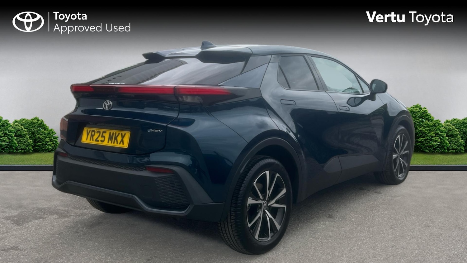 Used Toyota C-HR 2025 for sale - 76157673: Photo 2
