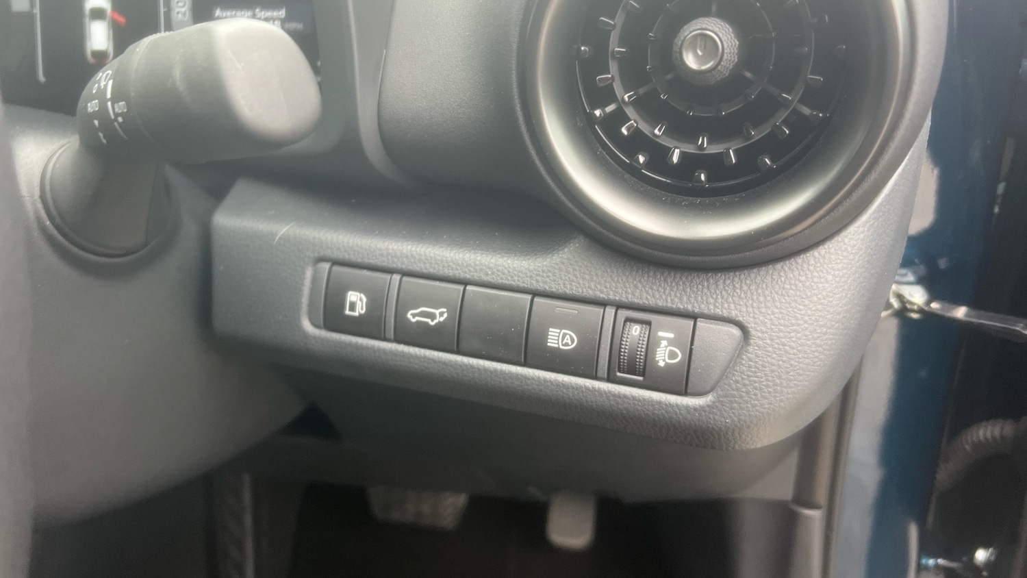 Used Toyota C-HR 2025 for sale - 76157673: Photo 37