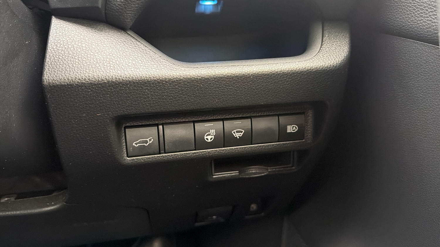 Used Toyota RAV4 2022 for sale - 76796808: Photo 21