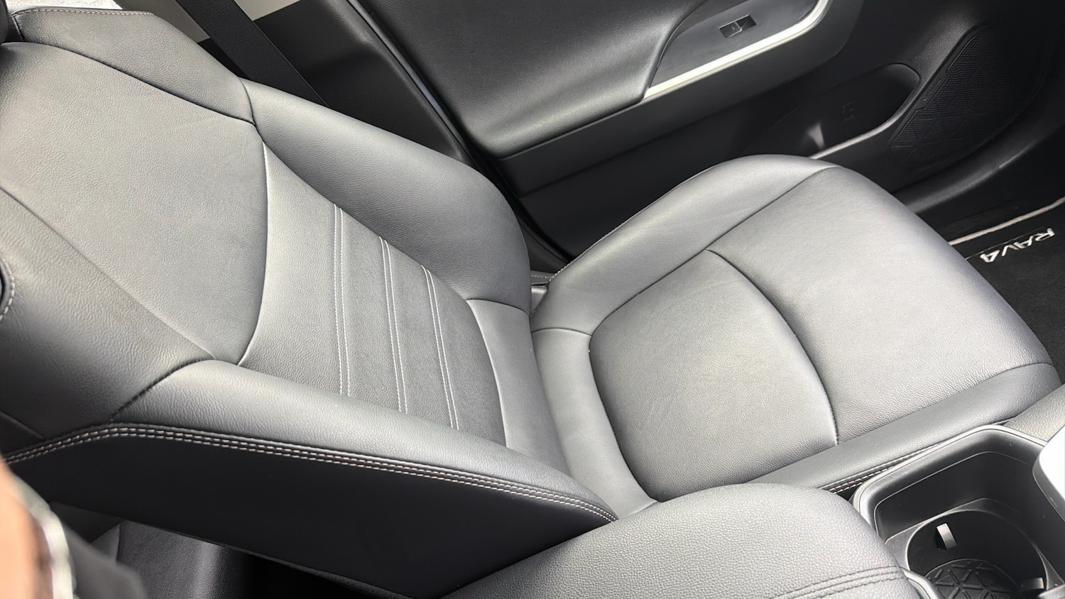 Used Toyota RAV4 2022 for sale - 76796808: Photo 25