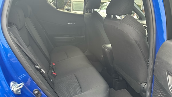 Used Toyota C-HR 2018 for sale - 76330331: Photo 12