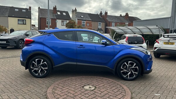 Used Toyota C-HR 2018 for sale - 76330331: Photo 16
