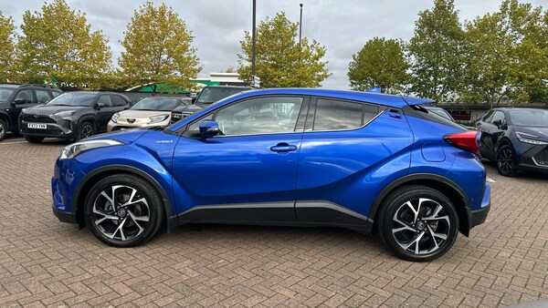 Used Toyota C-HR 2018 for sale - 76330331: Photo 17