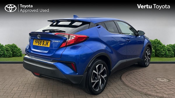 Used Toyota C-HR 2018 for sale - 76330331: Photo 2