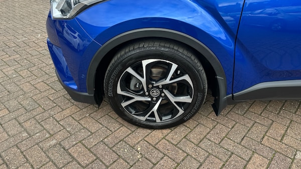 Used Toyota C-HR 2018 for sale - 76330331: Photo 35