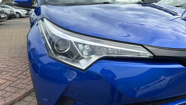 Used Toyota C-HR 2018 for sale - 76330331: Photo 37