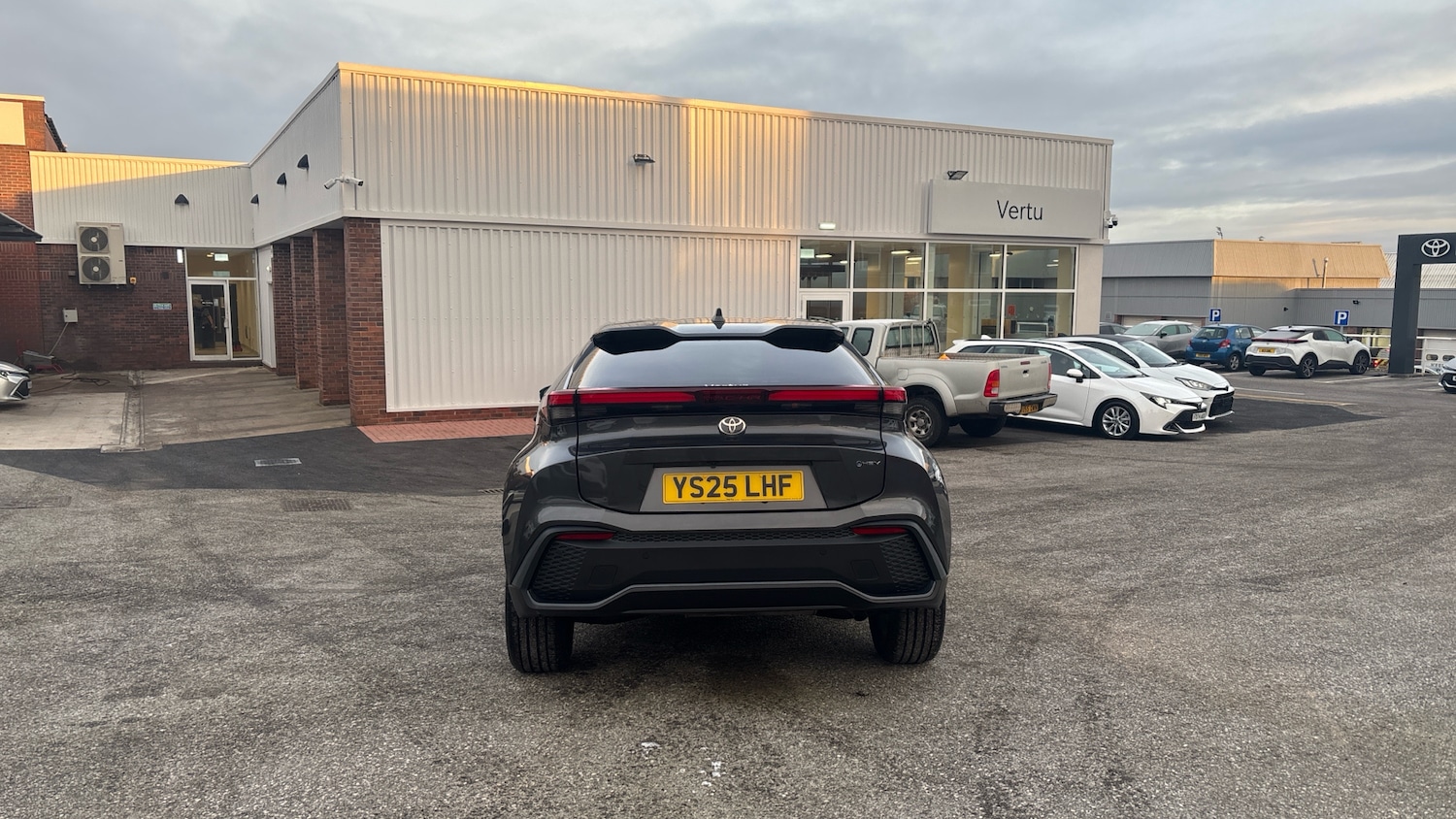 Used Toyota C-HR 2025 for sale - 77094018: Photo 19