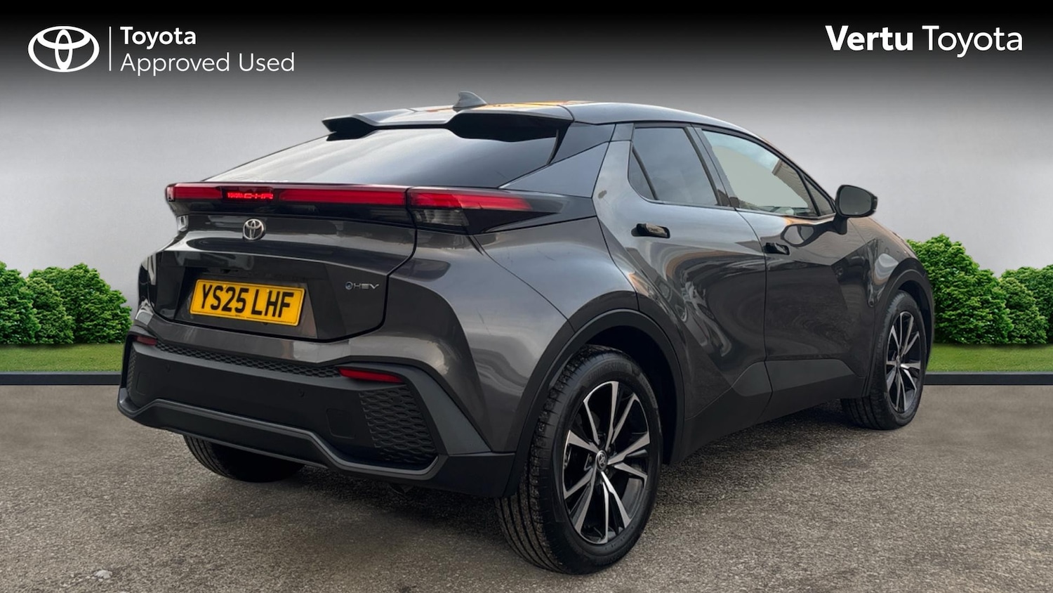 Used Toyota C-HR 2025 for sale - 77094018: Photo 2