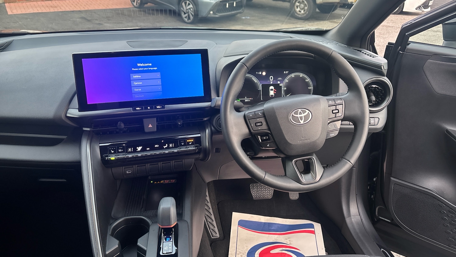 Used Toyota C-HR 2025 for sale - 77094018: Photo 6