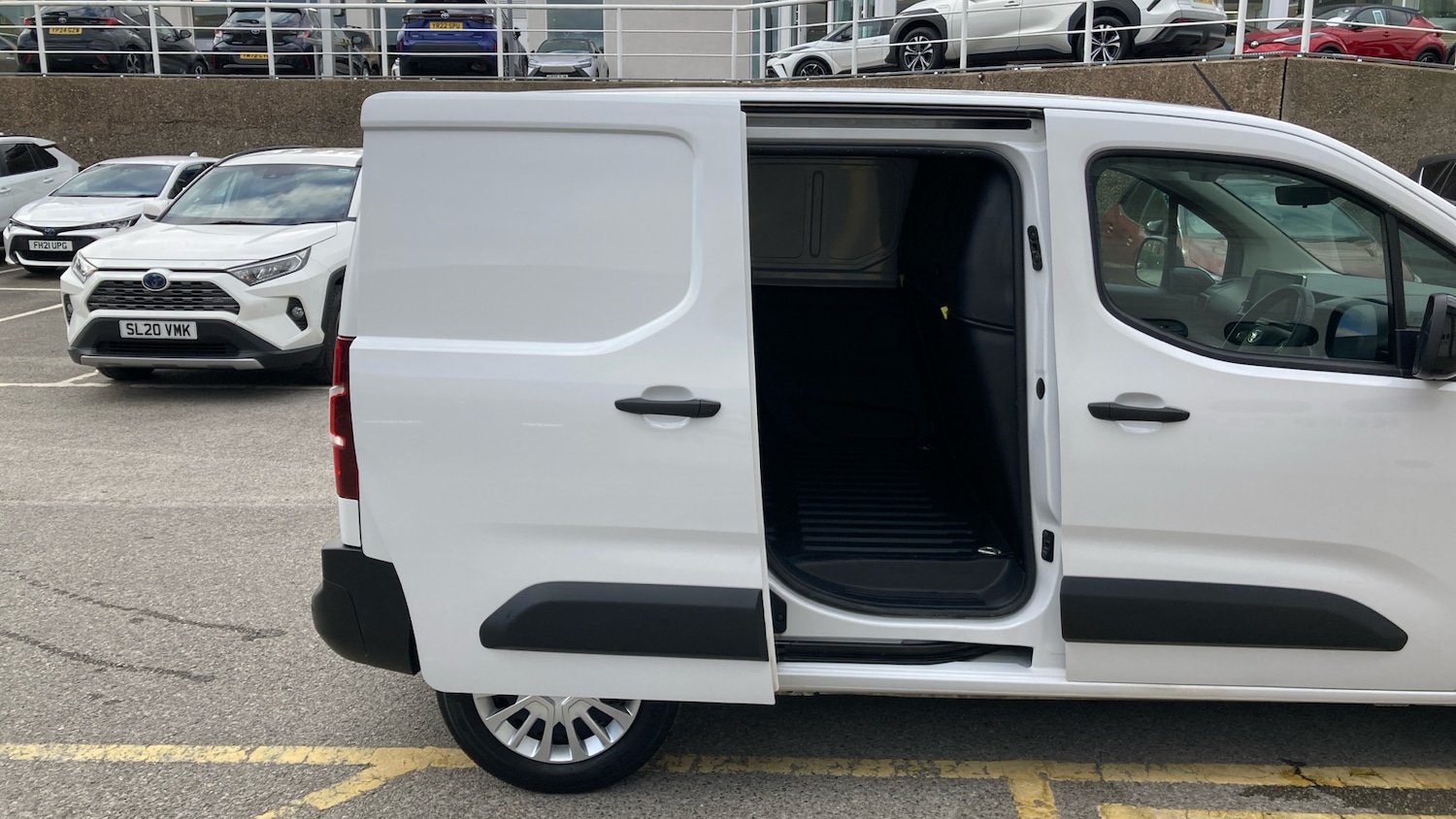 Used Toyota ProAce 2022 for sale - 76504850: Photo 12