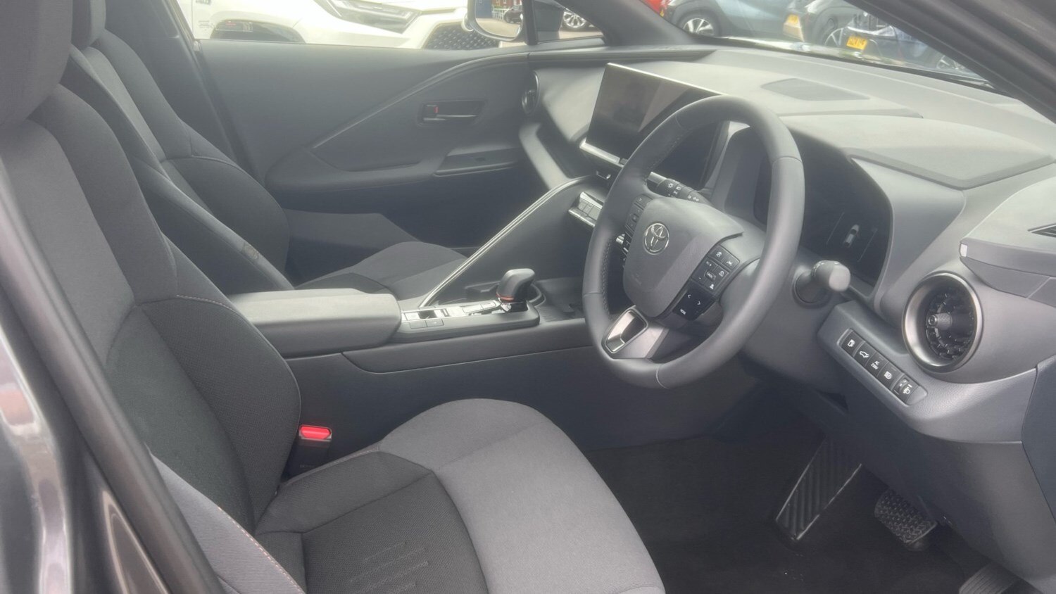2025 Toyota C-HR 2.0 PHEV Design 5dr CVT Hatchback Hatchback Hybrid Automatic - Picture 11 of 24
