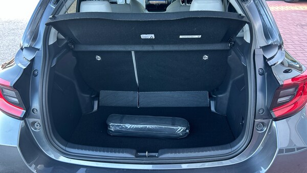 Used Toyota Yaris 2022 for sale - 76193818: Photo 14