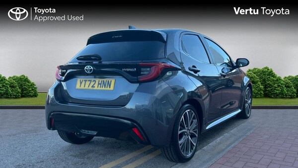 Used Toyota Yaris 2022 for sale - 76193818: Photo 2