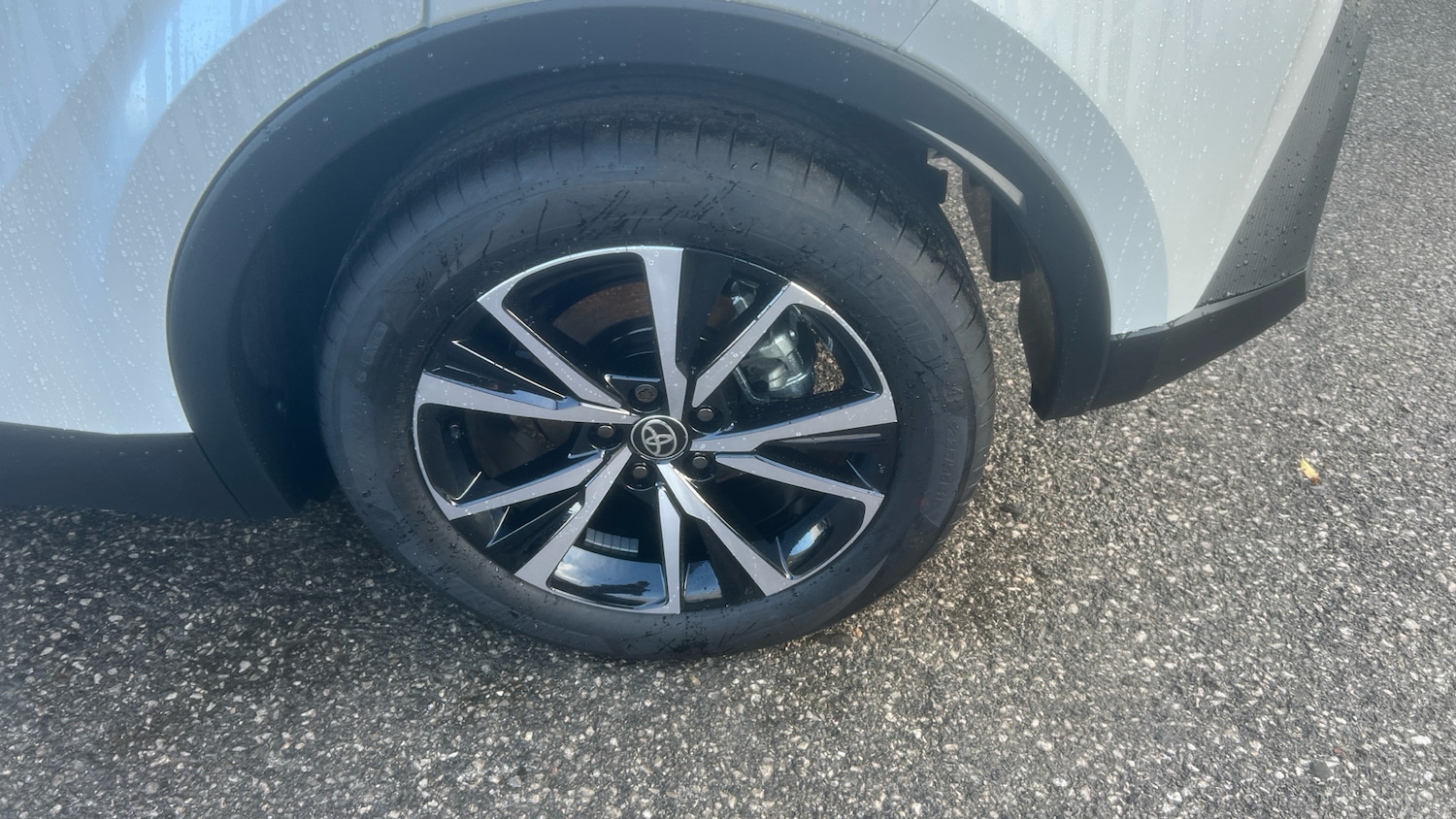 Used Toyota C-HR 2025 for sale - 76881498: Photo 28