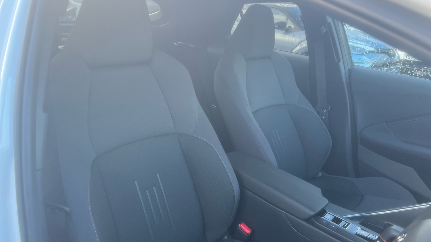 Used Toyota C-HR 2025 for sale - 76881498: Photo 34