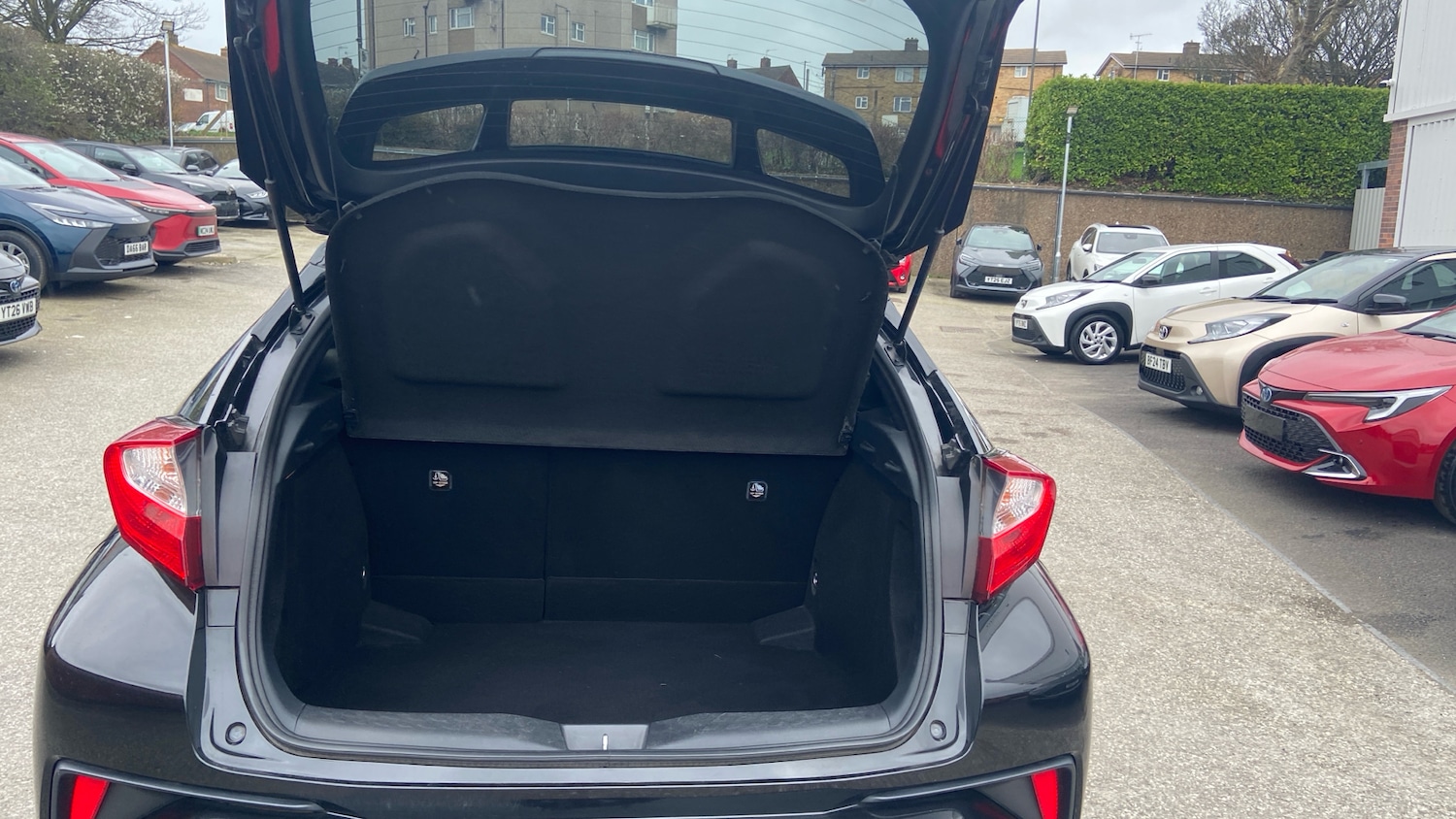 Used Toyota C-HR 2017 for sale - 77946941: Photo 14