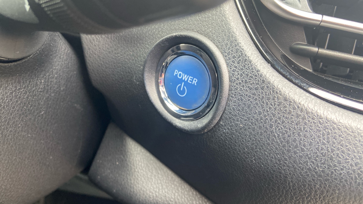 Used Toyota C-HR 2017 for sale - 77946941: Photo 24