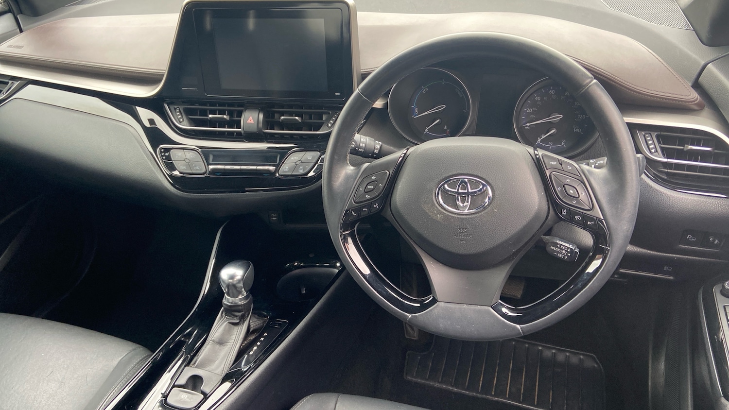 Used Toyota C-HR 2017 for sale - 77946941: Photo 5