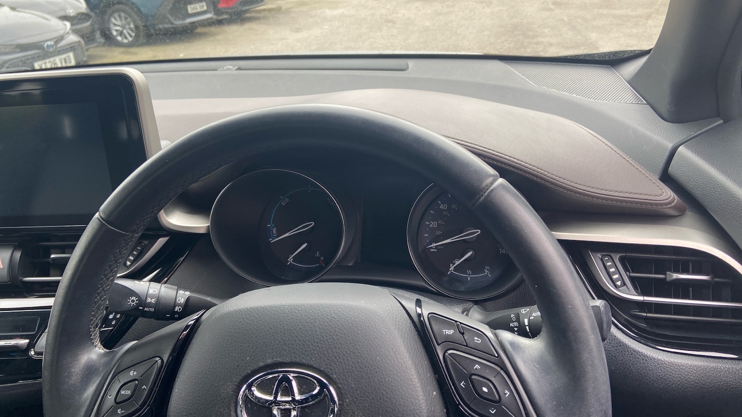 Used Toyota C-HR 2017 for sale - 77946941: Photo 6