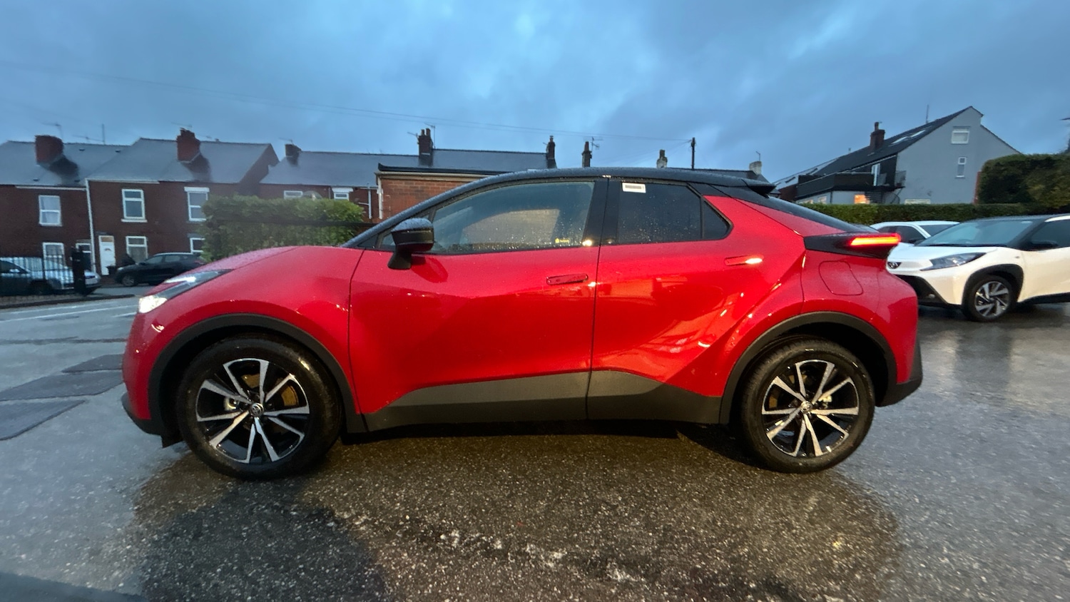 Used Toyota C-HR 2025 for sale - 76599863: Photo 17