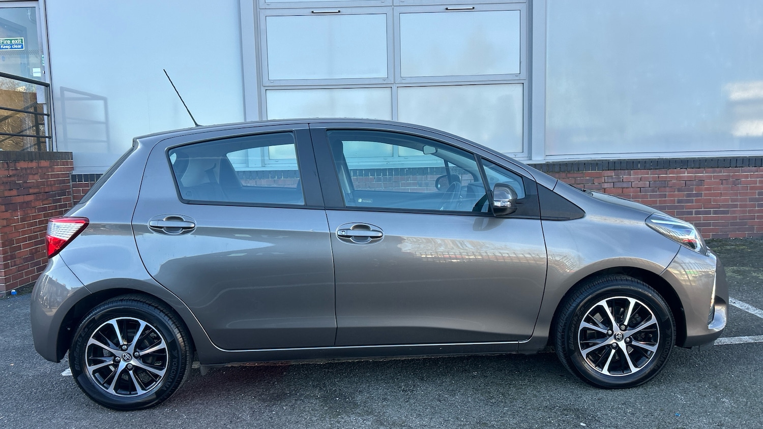 Used Toyota Yaris 2019 for sale - 76662472: Photo 16