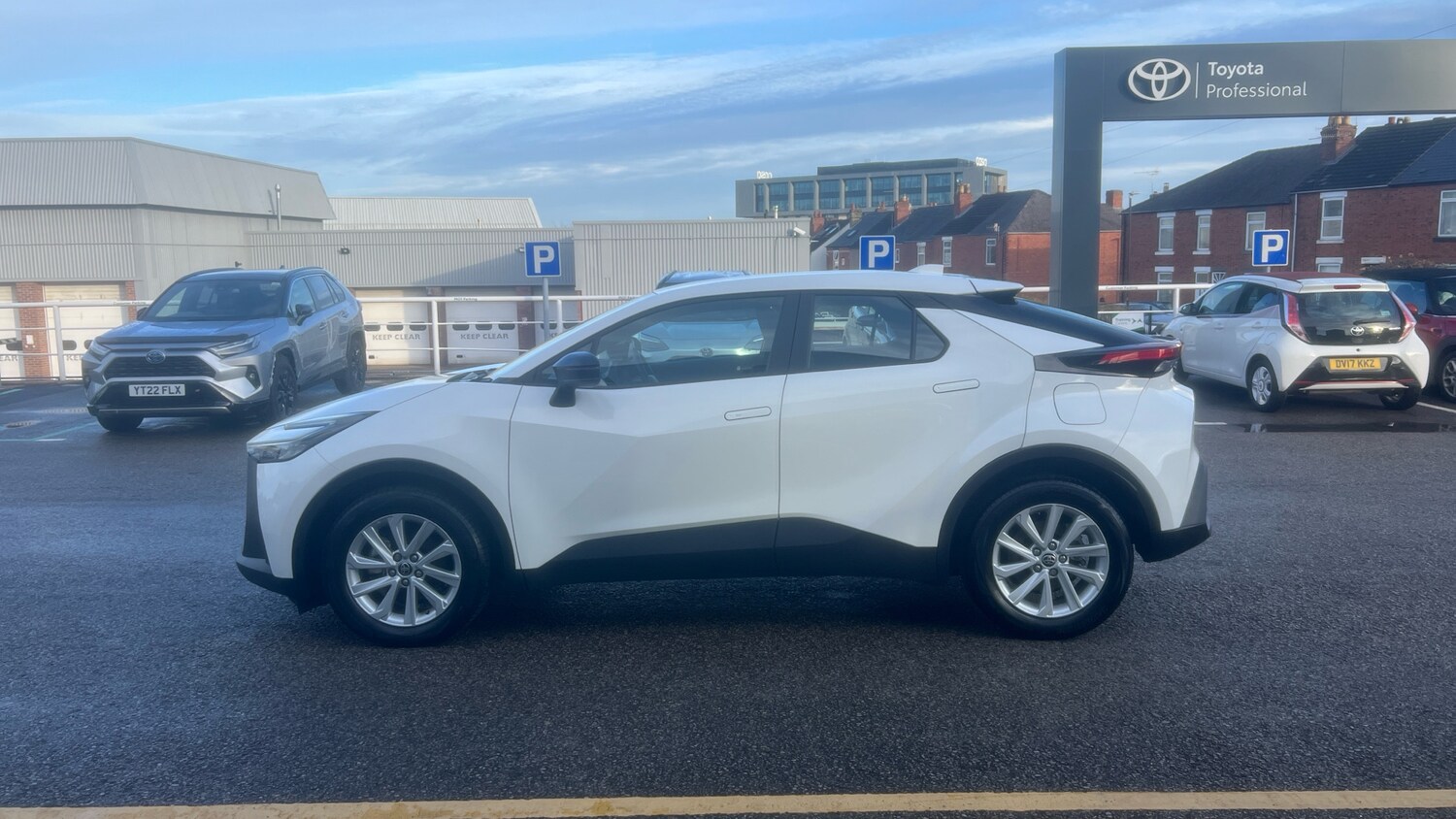 Used Toyota C-HR 2024 for sale - 77180638: Photo 17