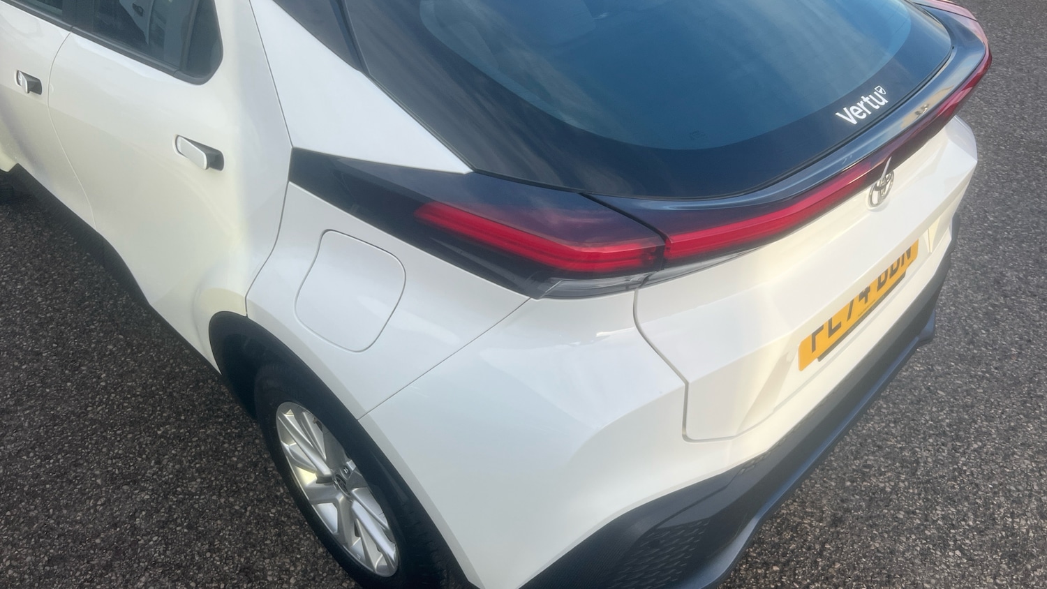 Used Toyota C-HR 2024 for sale - 77180638: Photo 30