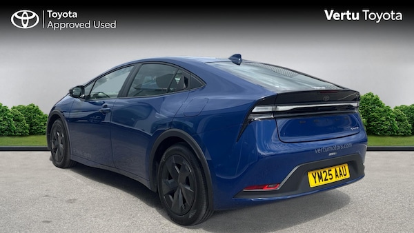 Used Toyota Prius 2025 for sale - 76263737: Photo 4