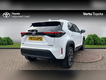 Used Toyota Yaris Cross 2022 for sale - 76402332: Photo