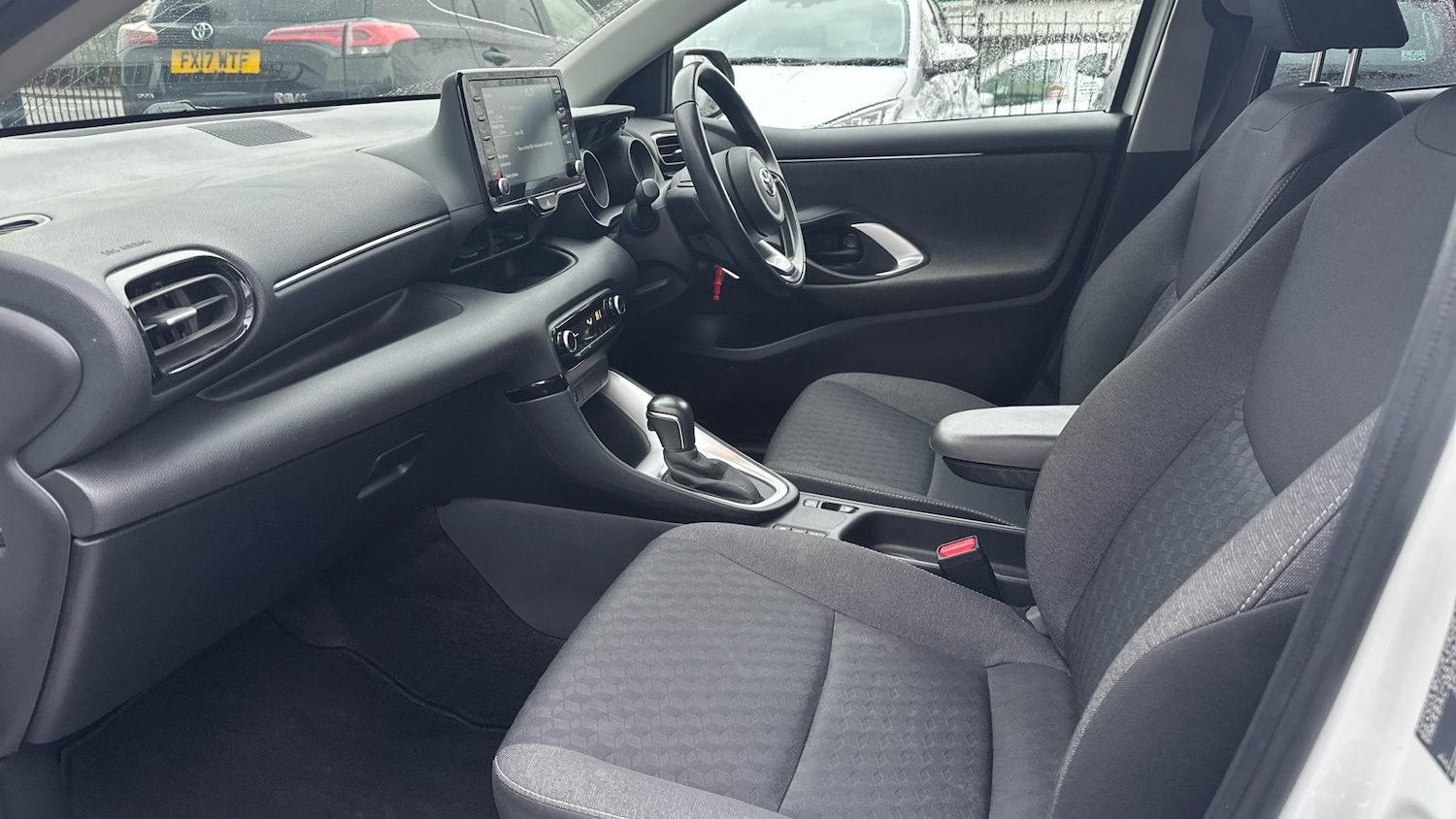 Used Toyota Yaris 2021 for sale - 77619720: Photo 10