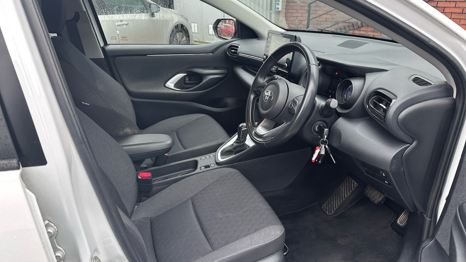 Used Toyota Yaris 2021 for sale - 77619720: Photo 11