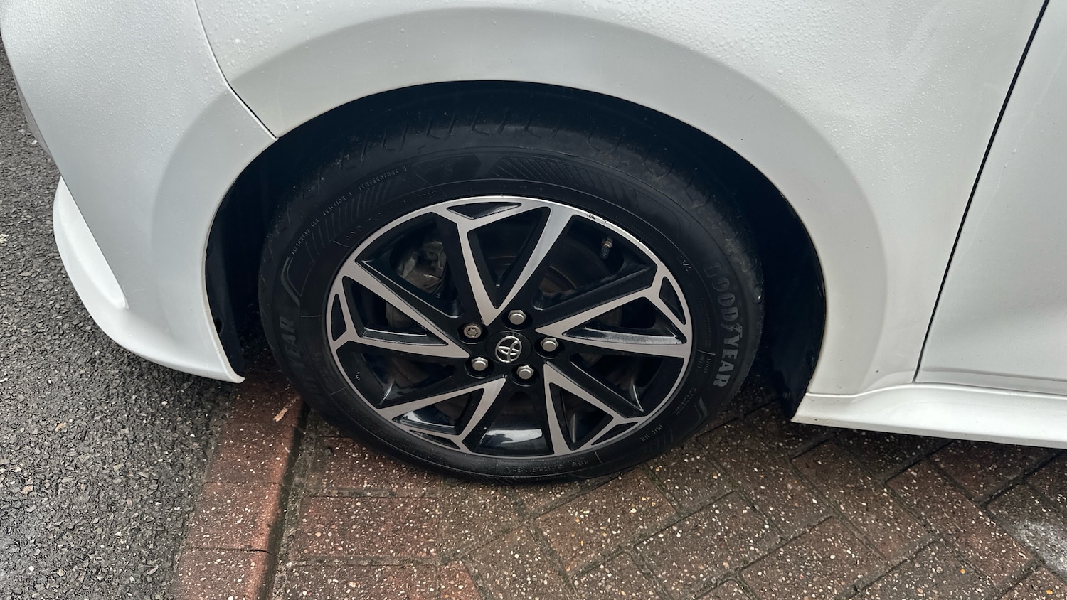 Used Toyota Yaris 2021 for sale - 77619720: Photo 31