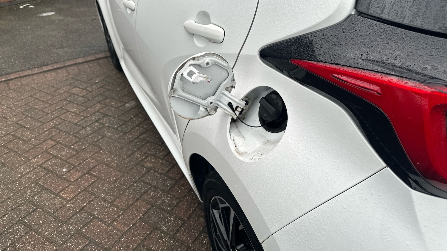 Used Toyota Yaris 2021 for sale - 77619720: Photo 33