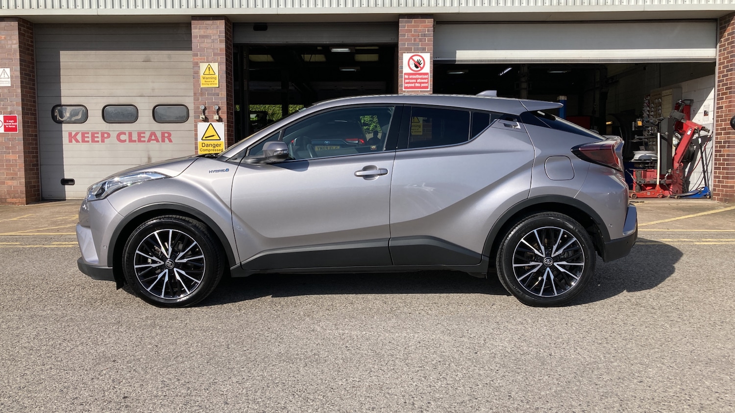 Used Toyota C-HR 2019 for sale - 76544231: Photo 17