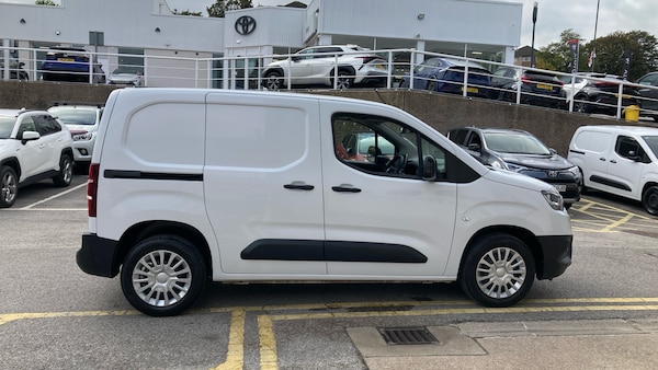 Used Toyota ProAce 2023 for sale - 76265903: Photo 16