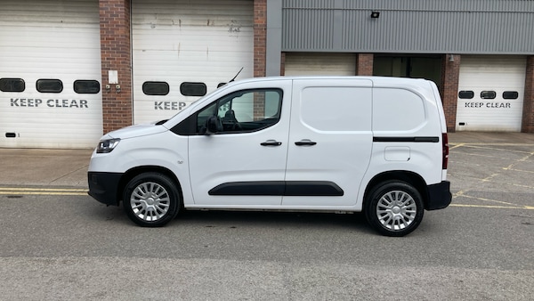 Used Toyota ProAce 2023 for sale - 76265903: Photo 17