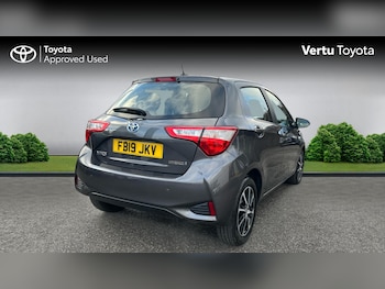 Used Toyota Yaris 2019 for sale - 77273488: Photo