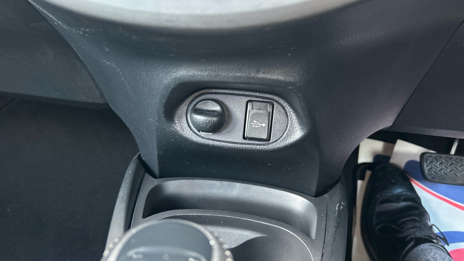 Used Toyota Yaris 2019 for sale - 77273488: Photo 31