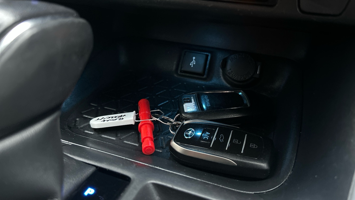 Used Toyota RAV4 2022 for sale - 77005833: Photo 35