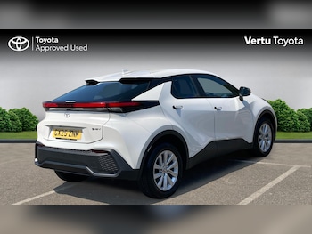 Used Toyota C-HR 2025 for sale - 79177409: Photo