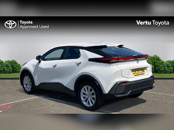 Used Toyota C-HR 2025 for sale - 79177409: Photo