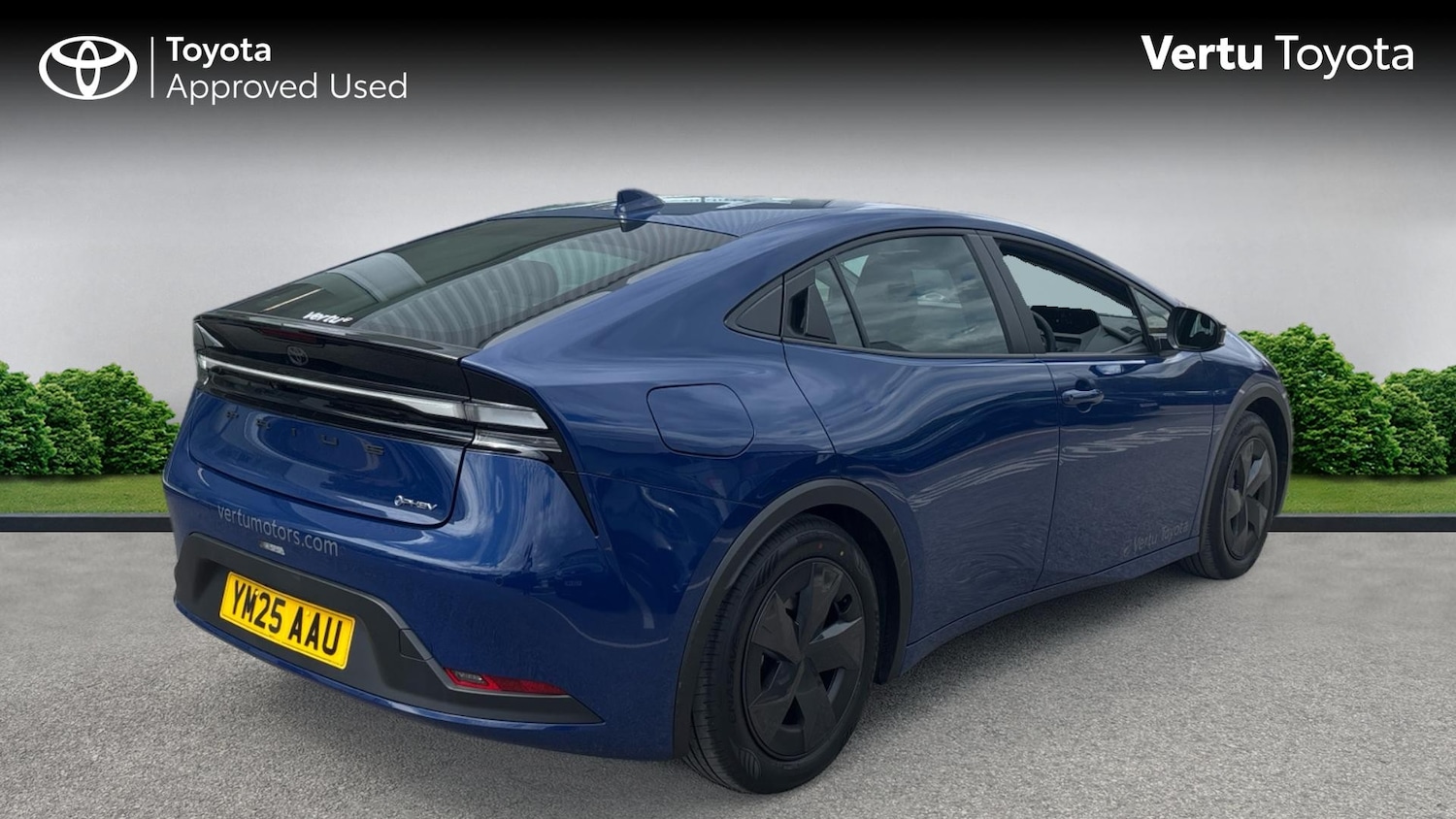 Used Toyota Prius 2025 for sale - 76681588: Photo 2