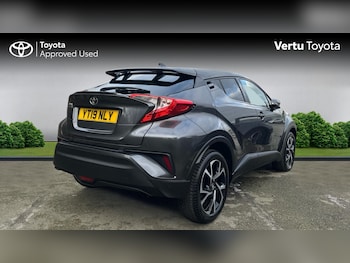Used Toyota C-HR 2019 for sale - 76971088: Photo