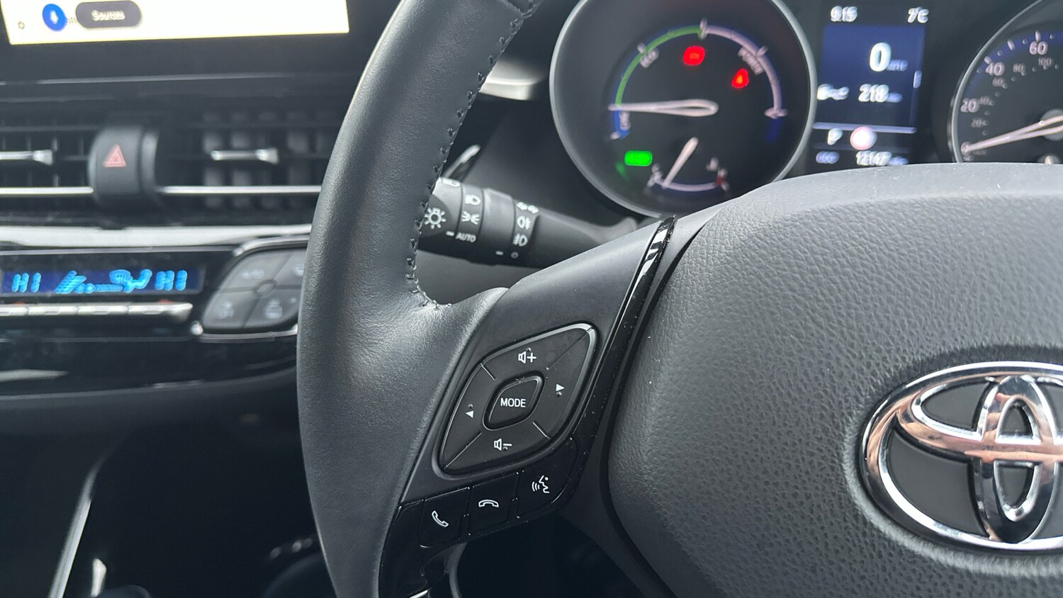 Used Toyota C-HR 2023 for sale - 77528537: Photo 25