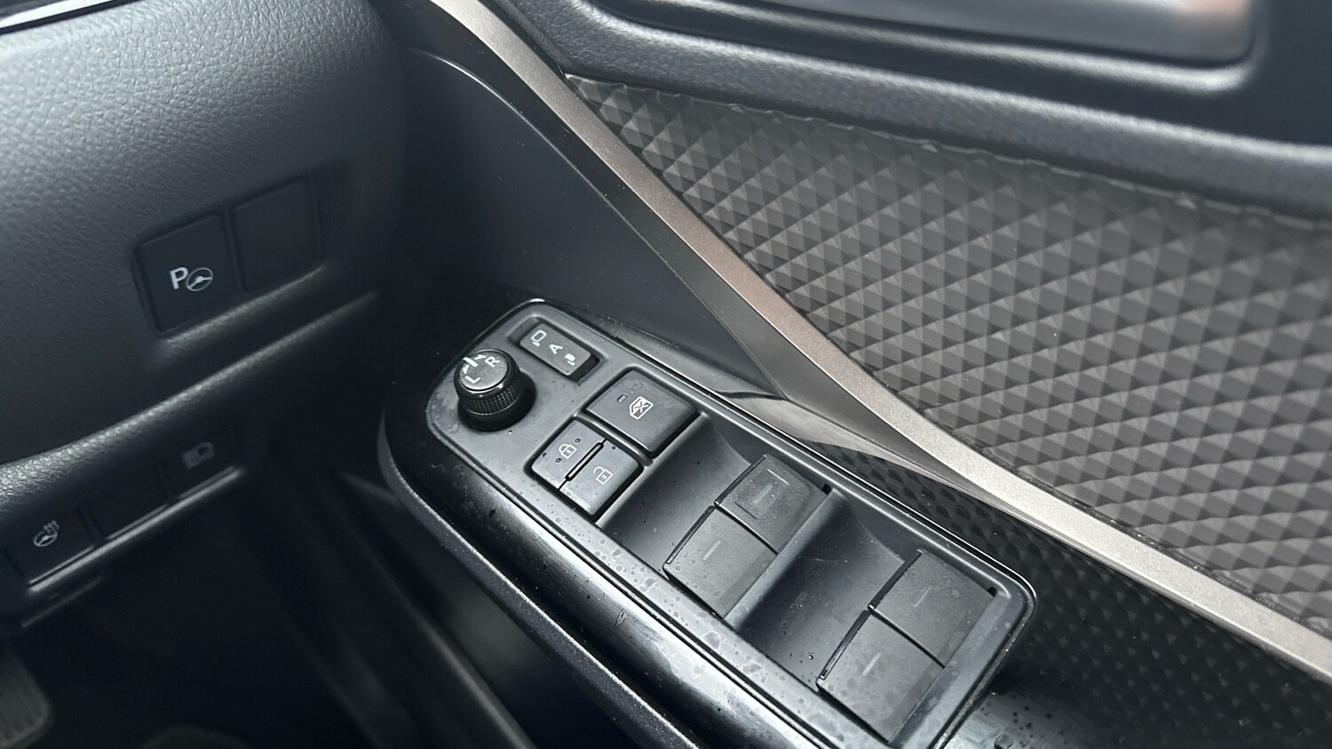 Used Toyota C-HR 2023 for sale - 77528537: Photo 27