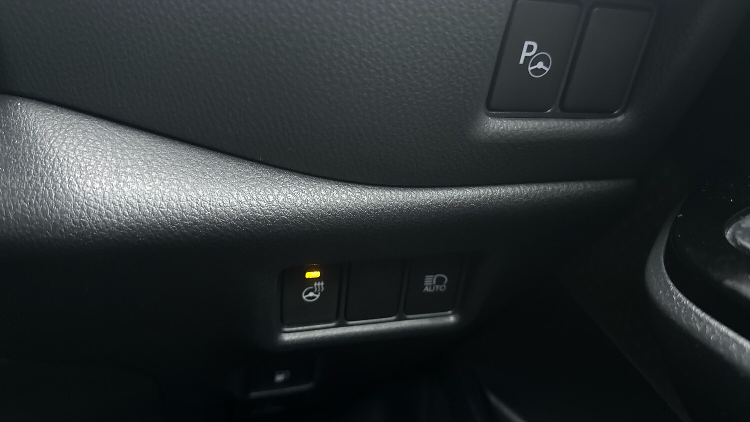 Used Toyota C-HR 2023 for sale - 77528537: Photo 28