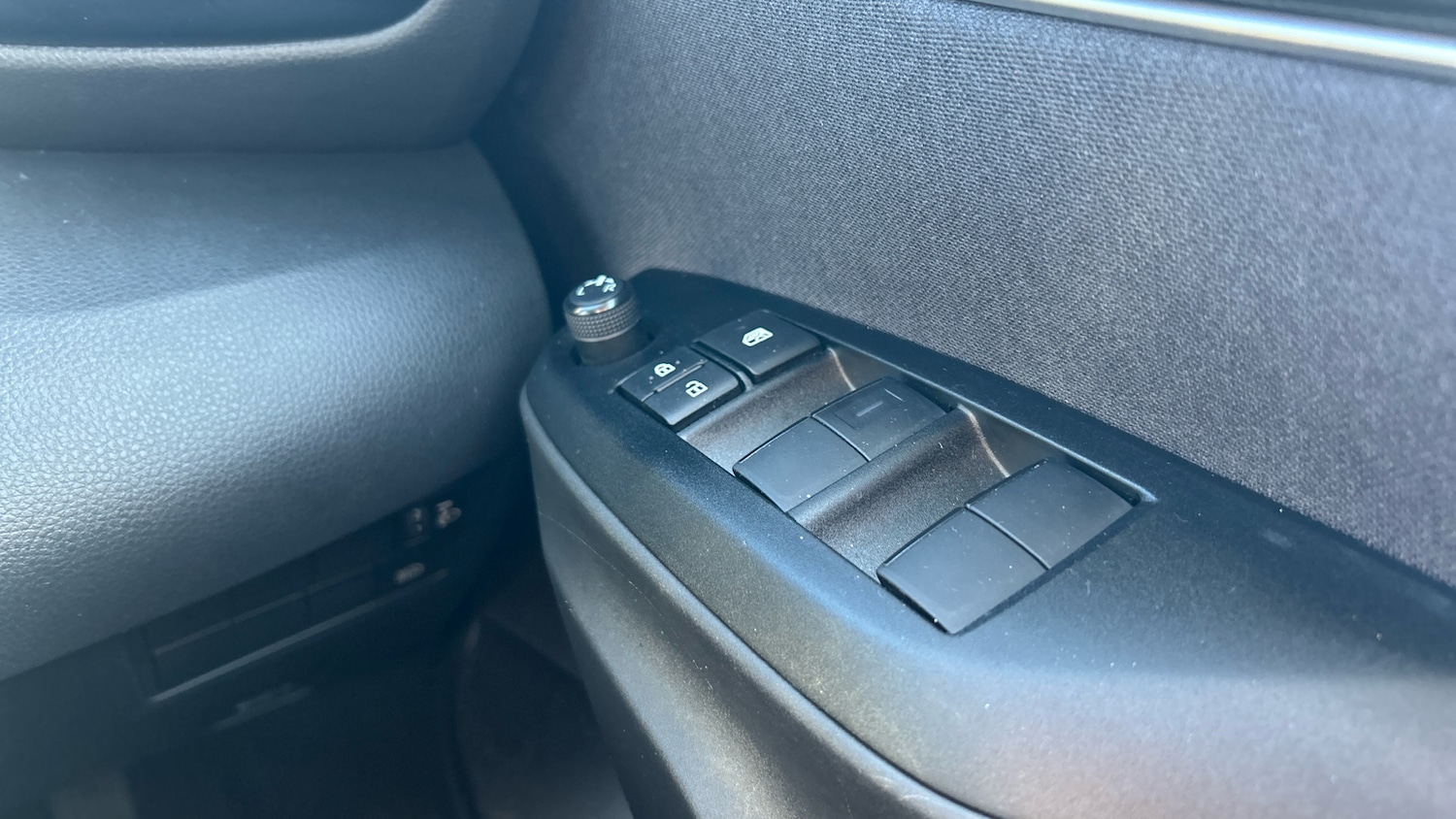 Used Toyota Yaris 2024 for sale - 77950326: Photo 24